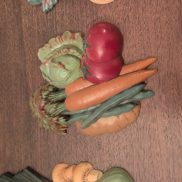Vintage Colorful Vegetable Wall Set By Home Interior Gifts Made In USA - Picture 3 of 12